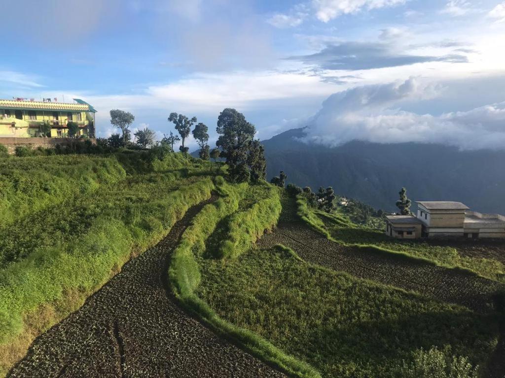 Green View Resort New Tehri Exterior photo